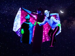 4x3 Black Light Theatre HILT images OF love SKY